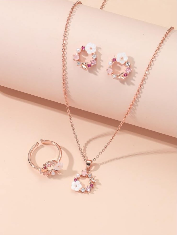 Royal Gold Pendant Necklace Set